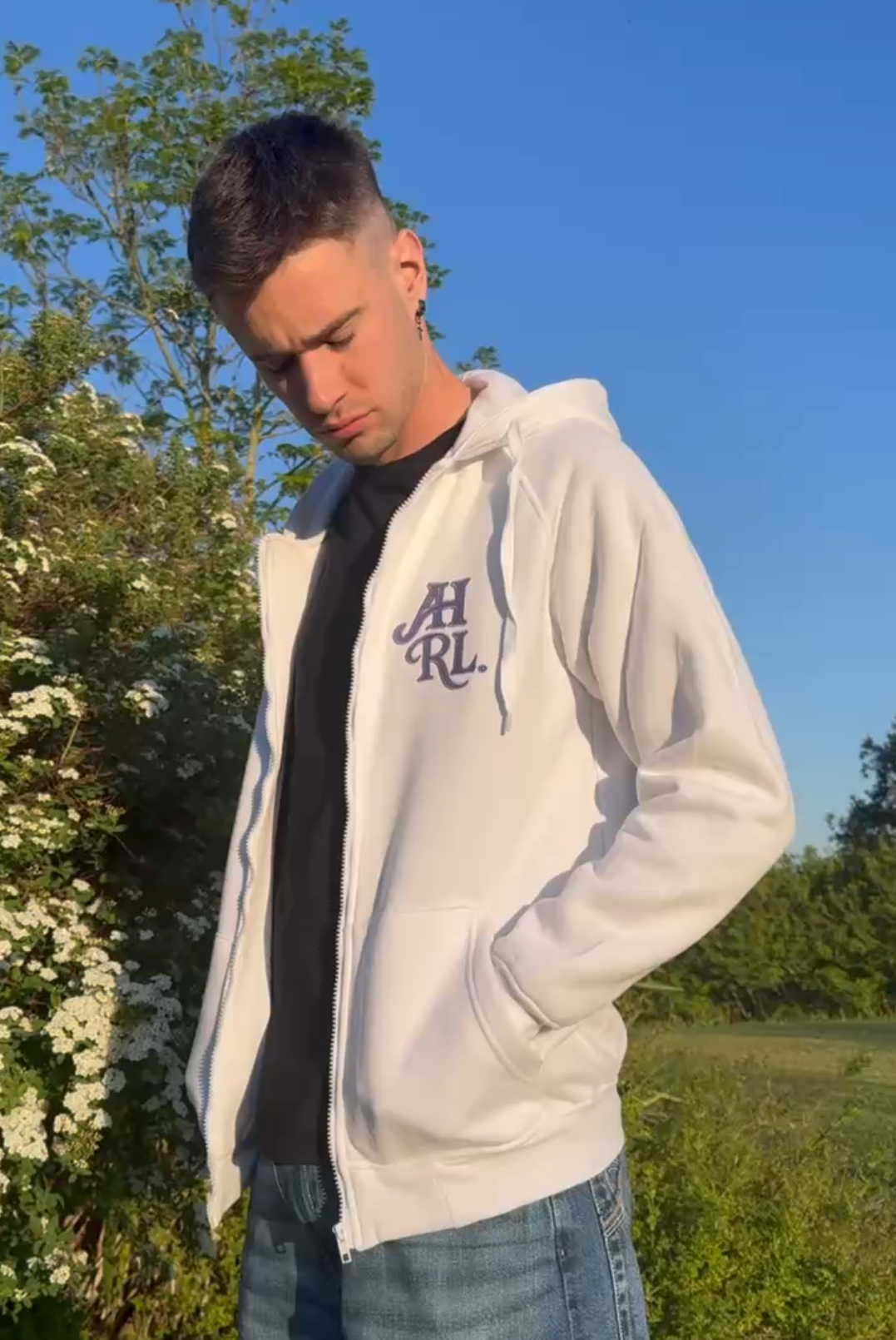 Sudadera Con Cremallera AHRL. Blanca & Lila