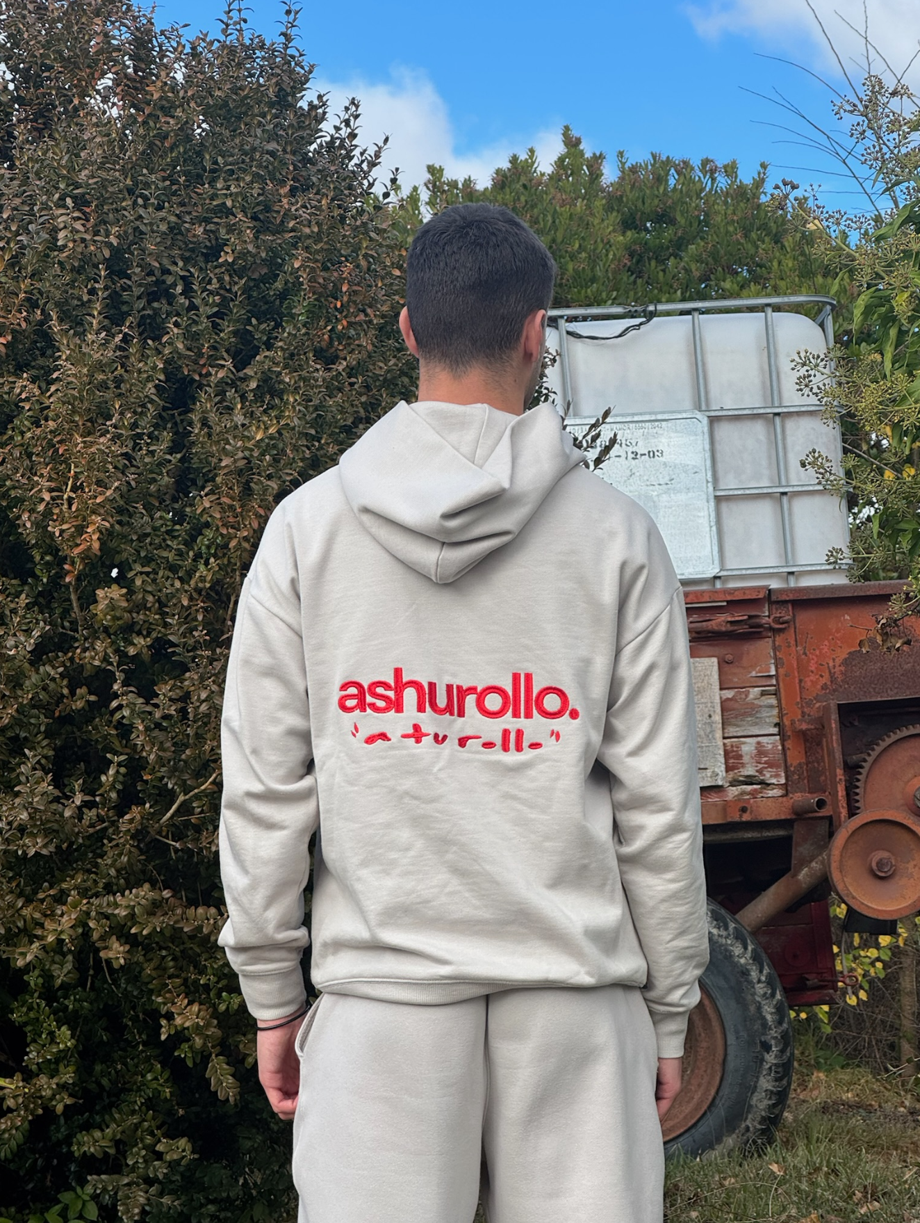 Sudadera A TU ROLLO. Beige Crema & Rojo