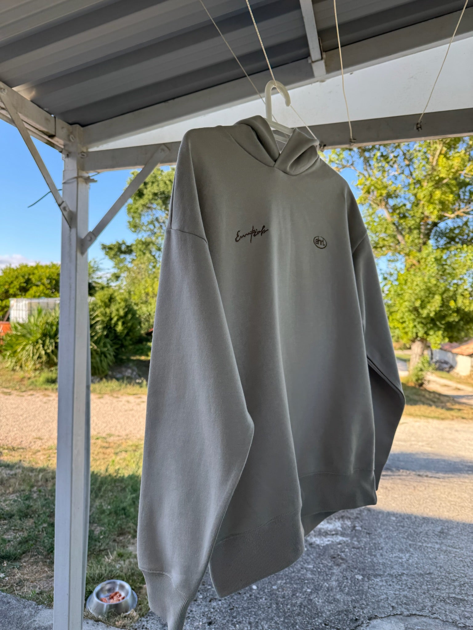 Sudadera Essentials Beige Crema & Café