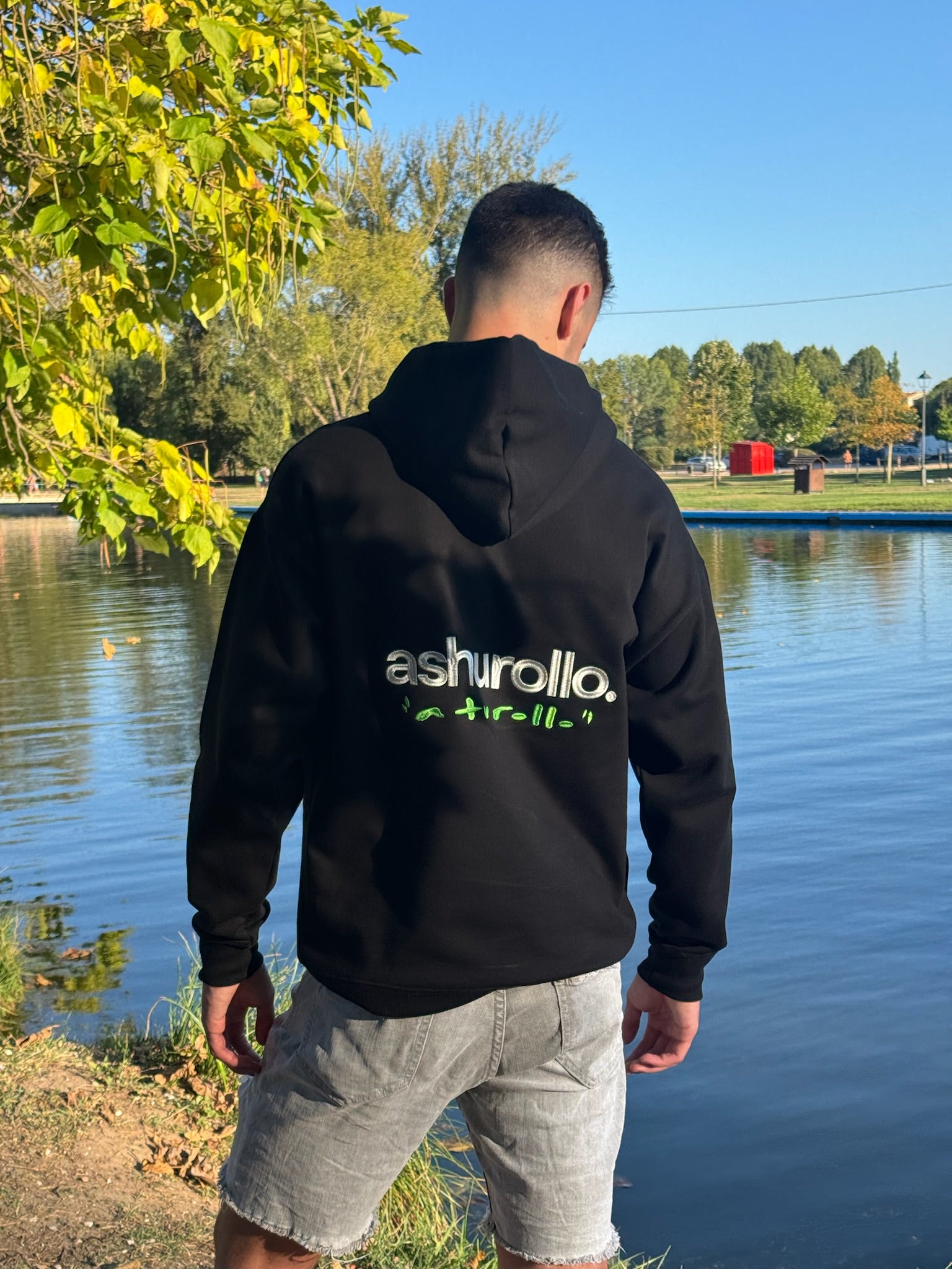 Sudadera A TU ROLLO. Negra & Verde