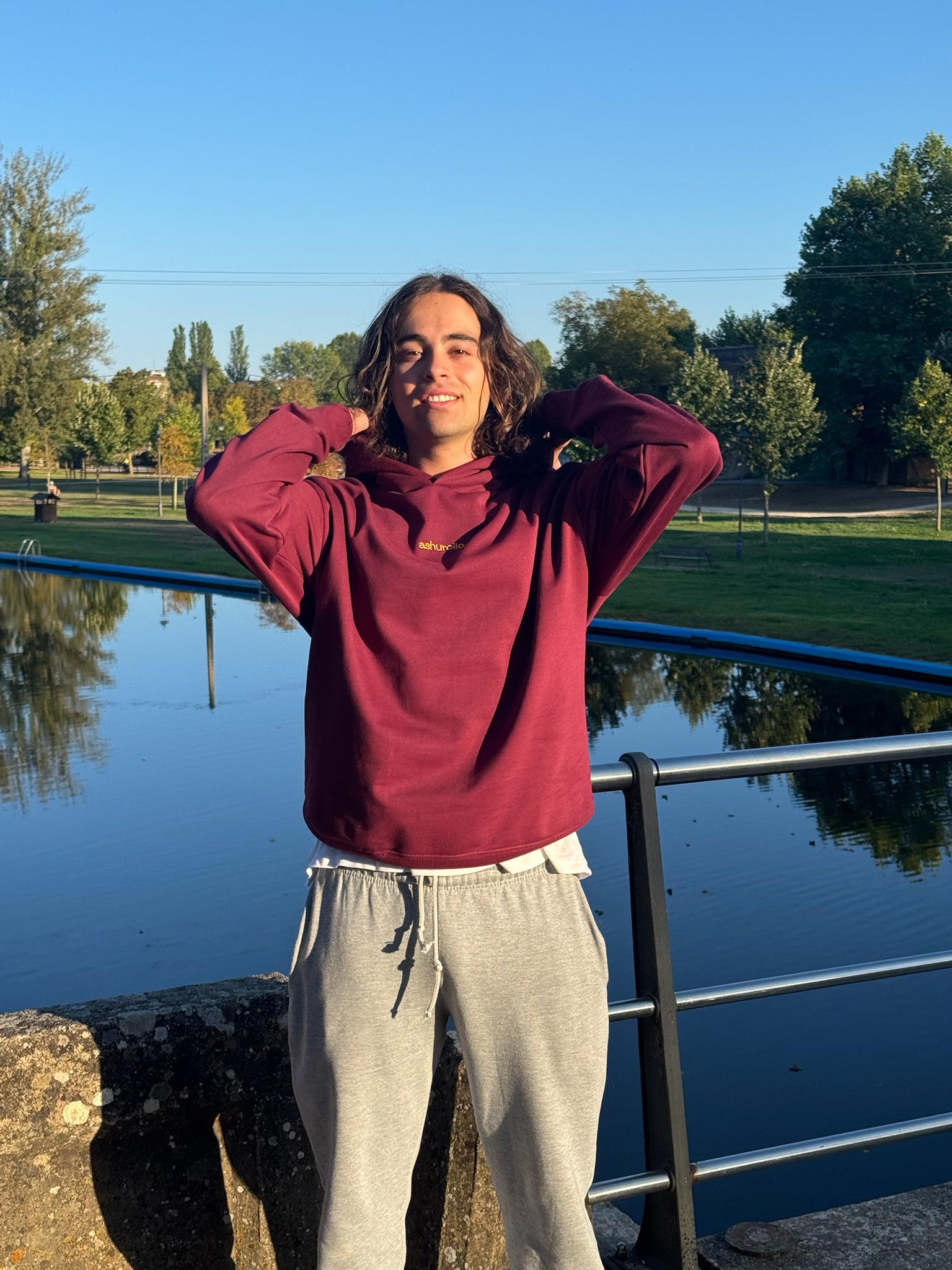 Sudadera A TU ROLLO. Vino & Dorado