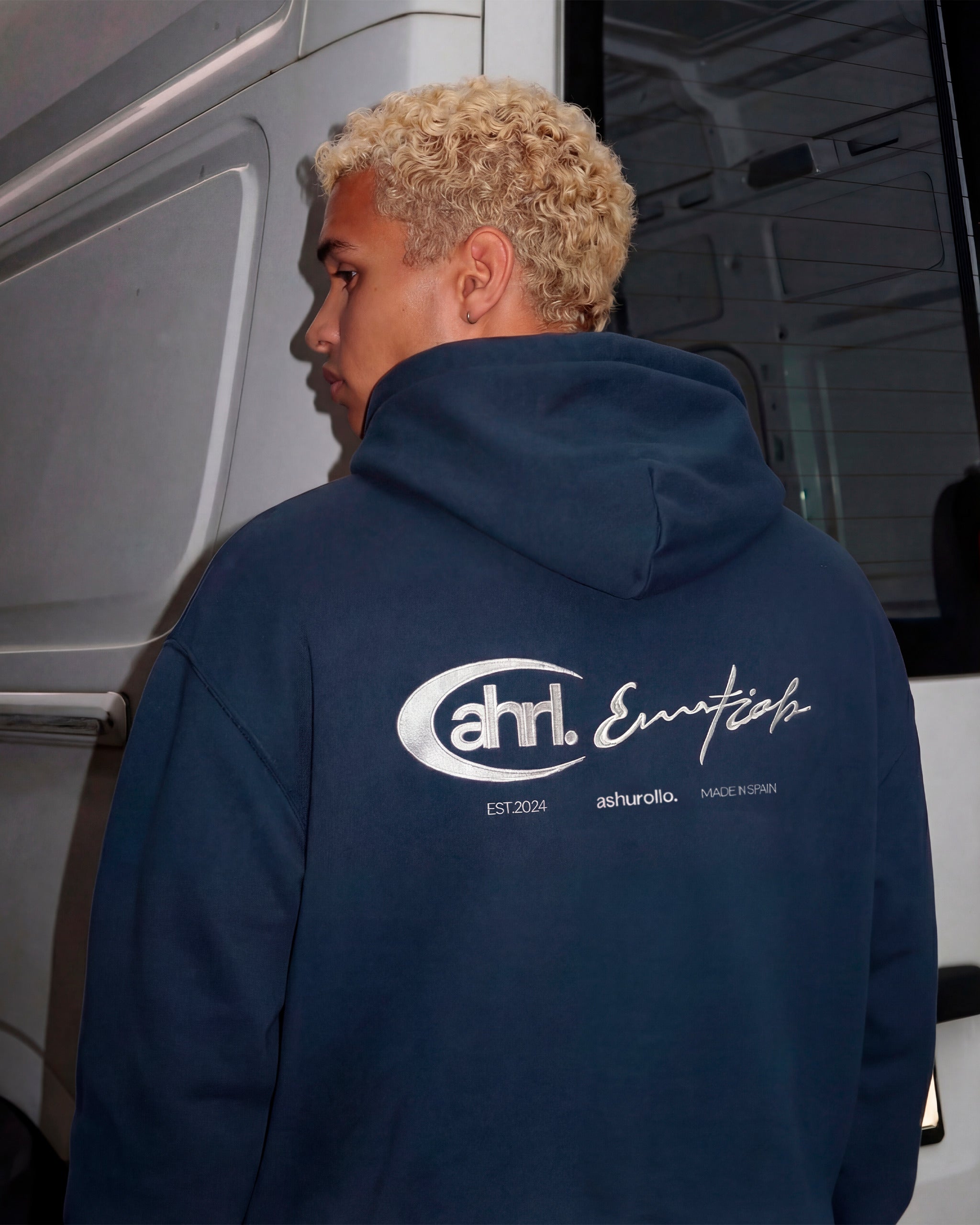 Sudadera Essentials Azul Marino & Plata